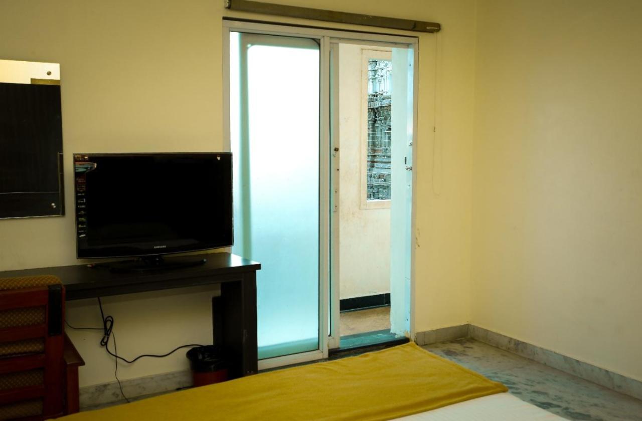 Hotel Arunachala Tiruvannamalai Exterior photo